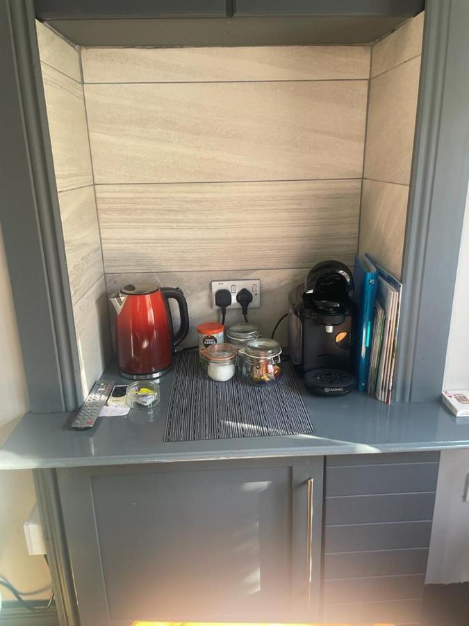 Boutique Apartment วิคโลว์ ภายนอก รูปภาพ