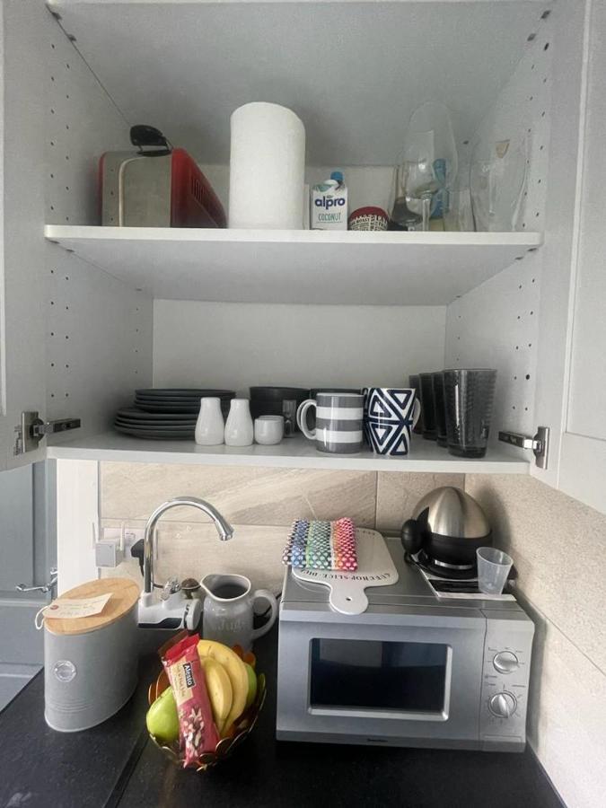 Boutique Apartment วิคโลว์ ภายนอก รูปภาพ